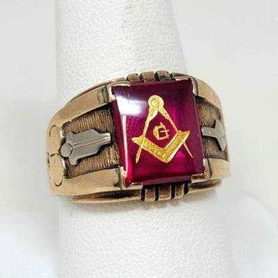 #802 â€¢ 10k Gold Ruby Center Masonic Ring, 10g
