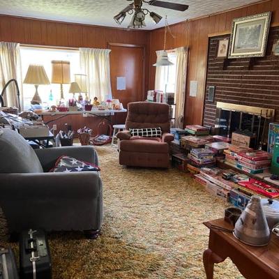 Estate sale photo