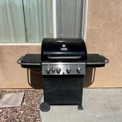 This item is available for PRESALE.  Please text photo to 760-668-0554 to purchase.  We accept Zelle
Char-Broil Propane BBQ $75