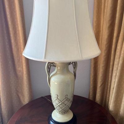 This item is available for PRESALE.  Please text photo to 760-668-0554 to purchase   Vintage lamp $20