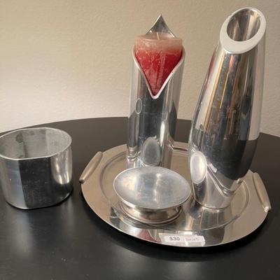 This item is available for PRESALE.  Please text photo to 760-668-0554 to purchase.  We accept Zelle
Very Heavy Pewter Vanity 5 Pc set  $30