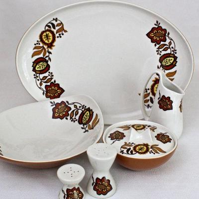 vintage Iroquois dinnerware & serving pieces