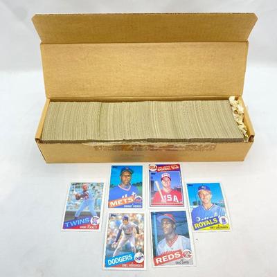 1985 Topps Baseball (792 card set). The regular issue cards of Cal Ripken, Jr., George Brett, Robin Yount