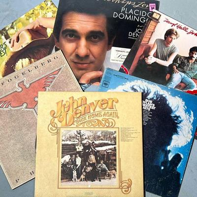 (6PC) MIXED FOLK RECORDS | Vinyl record albums, including: Bob Dylanâ€™s Greatest Hits, Hall and Oates Along the Red Lodge, Dan Fogelberg...
