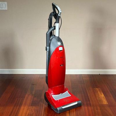 MIELE SALSA UPRIGHT VACUUM | Tested functioning with accessories.