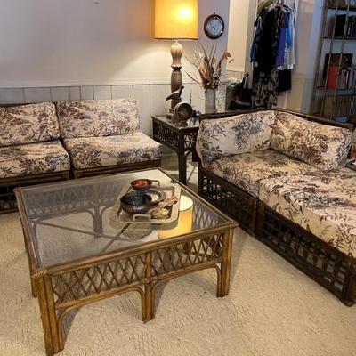 1970s rattan sectional, 6 pieces, 2 etageres, coffee table and end table