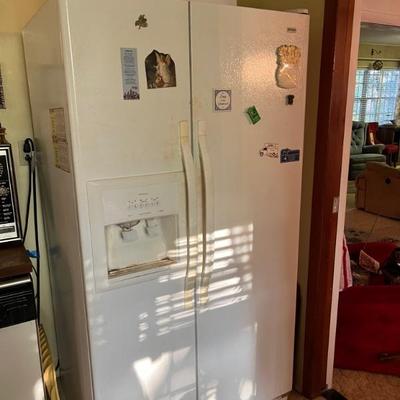 Side by side Refrigerator 