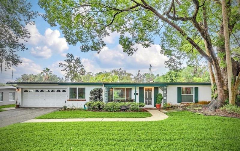 Estate sale in Maitland (Dommerich neighborhood)