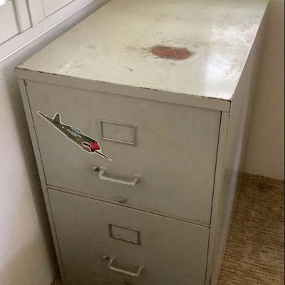 MMM001 Metal File Cabinet