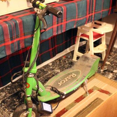 Electric scooter