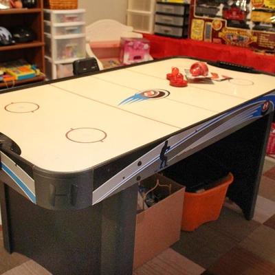 Air hockey