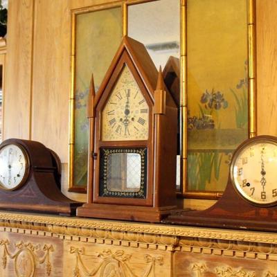 Several nice mantle clocks