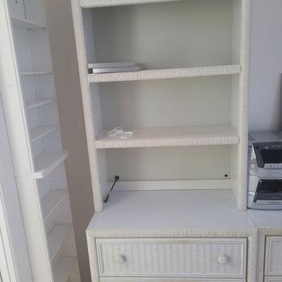 Wicker bookcase/shelf unit