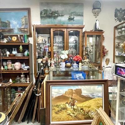 Estate sale photo