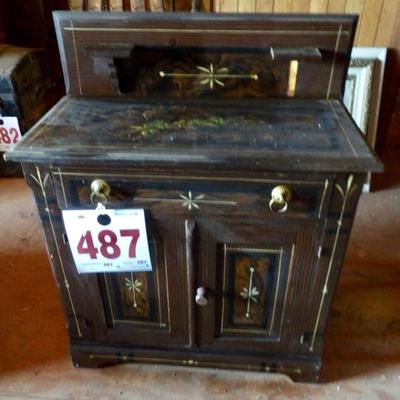 Good original painted surface pine cottage commode.