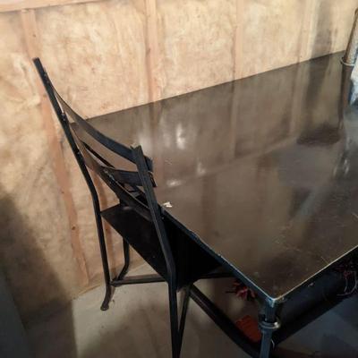 Unique metal table and coordinating chairs 