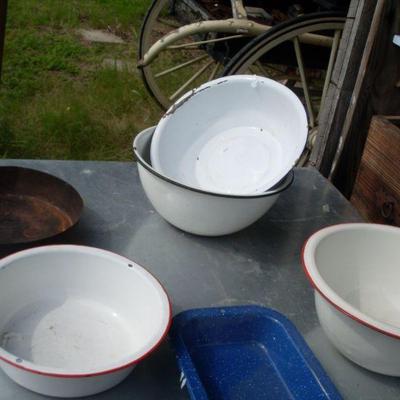 PORCELAIN PANS