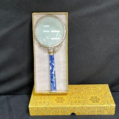 VTG Blue & White Porcelain handle Magnifying Glass