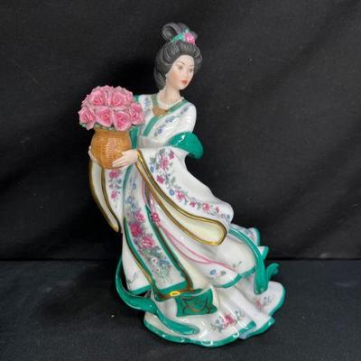 Rose Princess Statue By Lena Liu - Danbury Mint