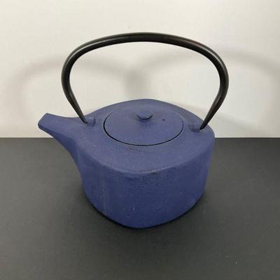 Iron & enamel tea pot