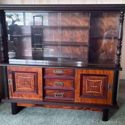 KVF077 Vintage Wooden Display Case/Curio Cabinet With Sliding Glass Doors