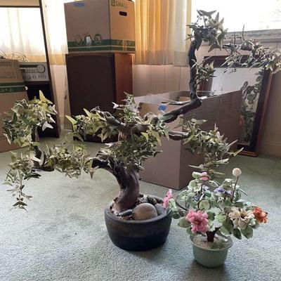 KVF032- Faux Bonzai Plant And Glass Carved Plant With Flowers