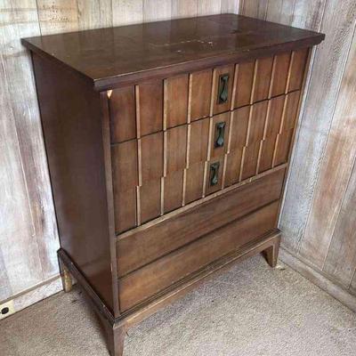 KVF002 Vintage Wooden Dresser 