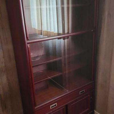 KVF066 - Curio Cabinet