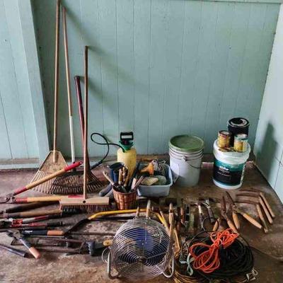 KVF018 - Lawn And Garden Tools And More