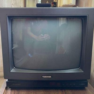KVF011- Vintage Toshiba Television with Remote