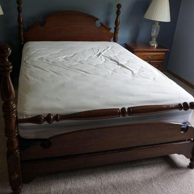 Thomasville Queen Size Bed