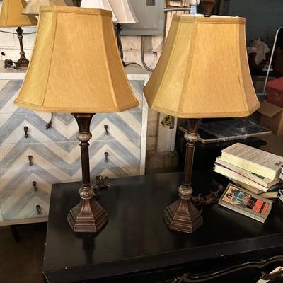 $25 pair of vintage lamps