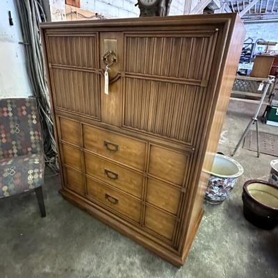 $200 drexel vintage dresser