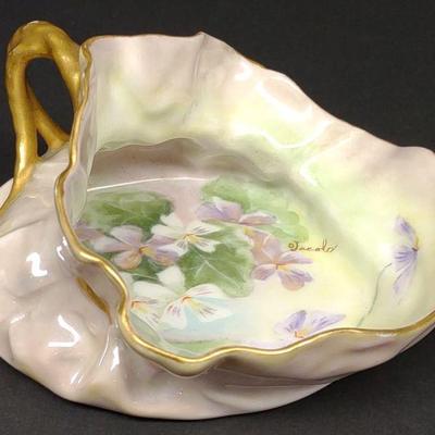 Tressemanes & Vogt Limoges Ladies Spittoon