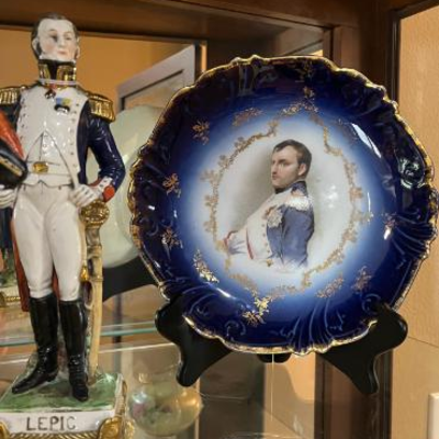 Napoleon plate and figurine