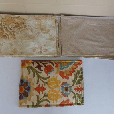 Hand Made Set of 9 Reversible Placemats and Table Pad