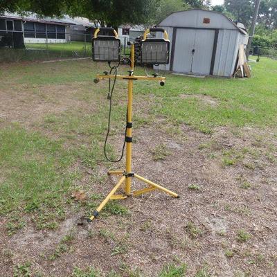 Halogen Tripod Dual Worklight