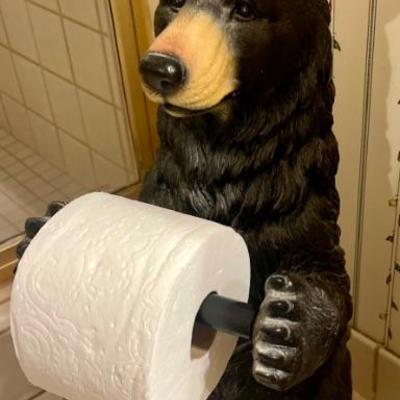 Bear toilet paper holder 