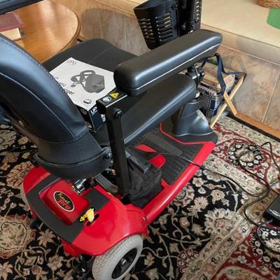 Electric scooter only used inside PERFECT CONDITION 