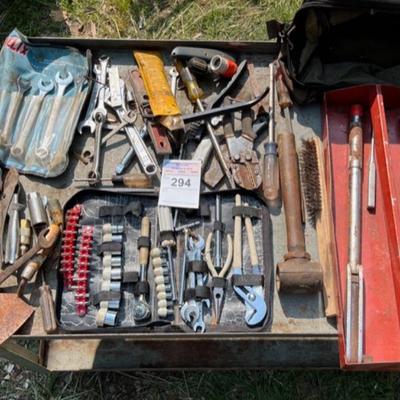 All kinds of hand tools