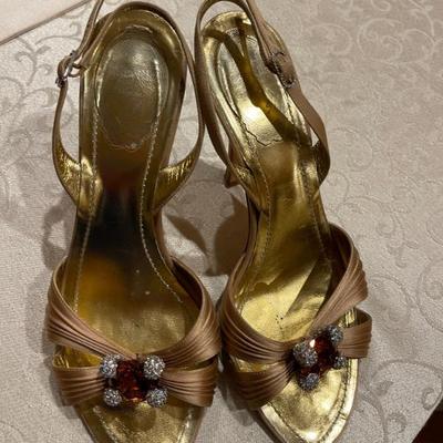 Rene Coavilla shoes with topaz crystal on it.  fabric is satin size 38. real