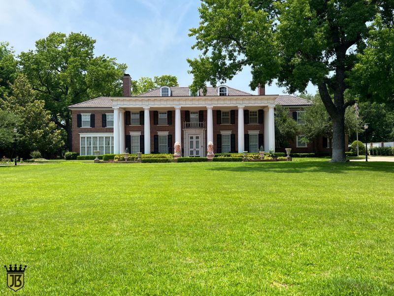 The Exquisite Collection of the Carlock Estate One of the Largest