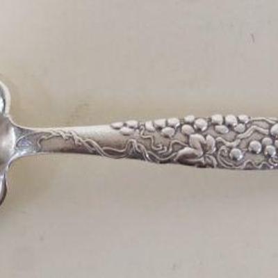 1072	TIFFANY & CO LARGE STERLING SPOON, 2.66 OZT
