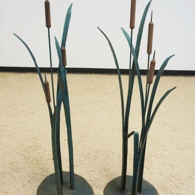 1198	IRON GARDEN/PATIO ORNAMENTAL CATTAILS, APPROXIMATELY 56 IN HIGH
