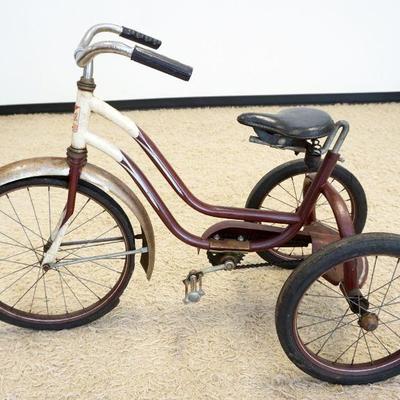 1127	STELBER CHILDS TRICYCLE
