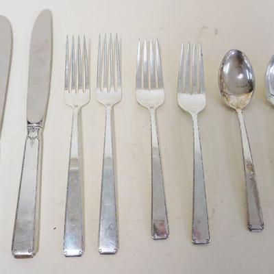 1070	TOWLE STERLING FLATWARE, 7.35 OZT NOT INCLUDING KNIVES
