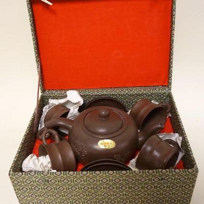 1099	ASIAN TEA SET IN BOX
