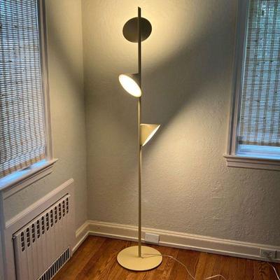 AXO LIGHT ORCHID FLOOR LAMP | Orcihd LED floor lamp by Rainer Mutsch for Axolight in cream / off-white, with three light fixtures (each...