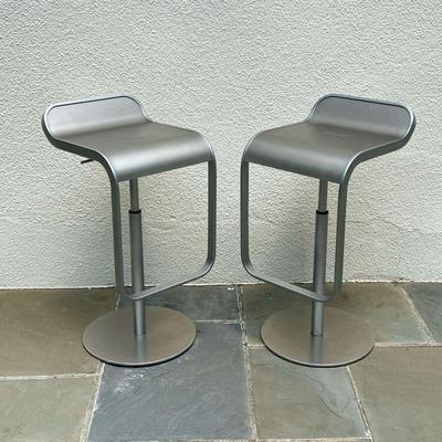 (2PC) PAIR LA PALMA STOOLS | Metal / stainless steel LaPalma LEM height adjustable bar stools with swiveling seats. - l. 17 x w. 14 x h....