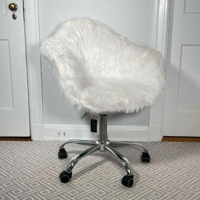 WHITE SHERPA DESK CHAIR | Fuzzy Sherpa style desk chair on wheels, with Tainoki label on bottom. - l. 26 x w. 18 x h. 34 in 